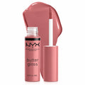NYX Butter Gloss Lipgloss Tiramisu in gedecktem Rosenholz mit Applikator und Farbtupfer, Pack-Shot