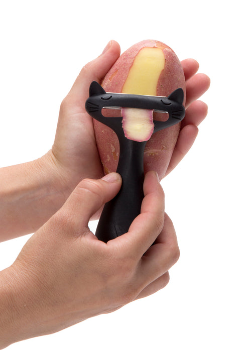 CatPeeler – The vegetable peeler with a twist!