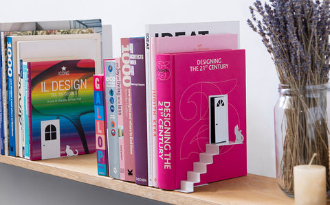 Bookends in stair design